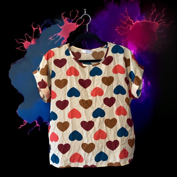 Heart Pattern Shirt - Picture 5 of 11